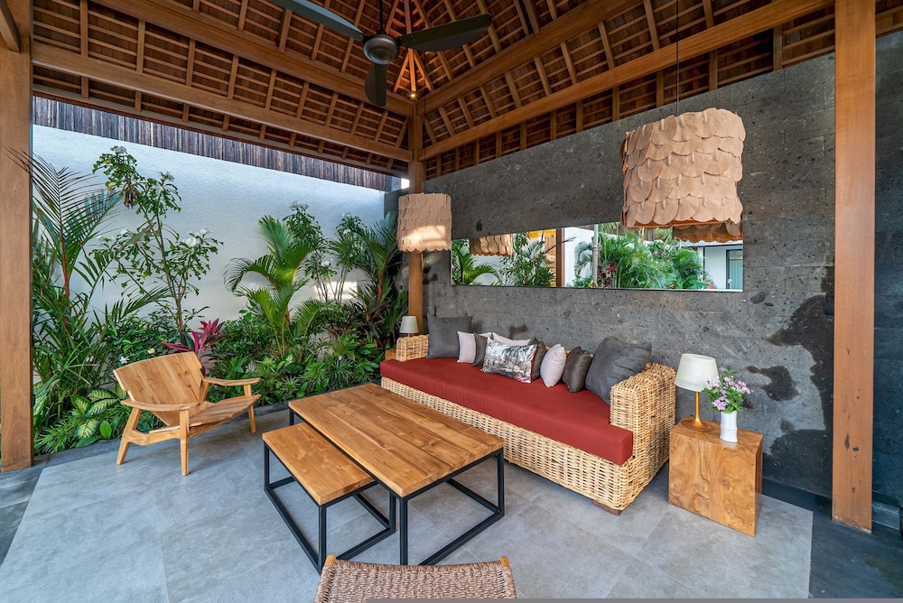 Villa Nusantara 5 by Alfred in Bali - Promo Luxury 4BD Pool Villa Pererenan Beach Caggu