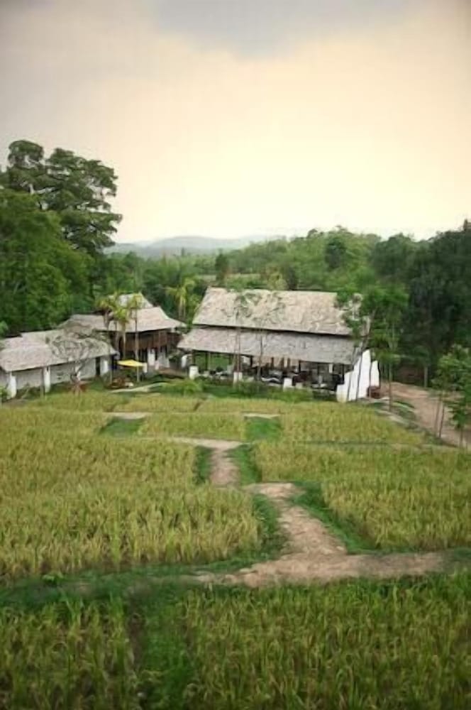 Baan Rai Lanna Resort