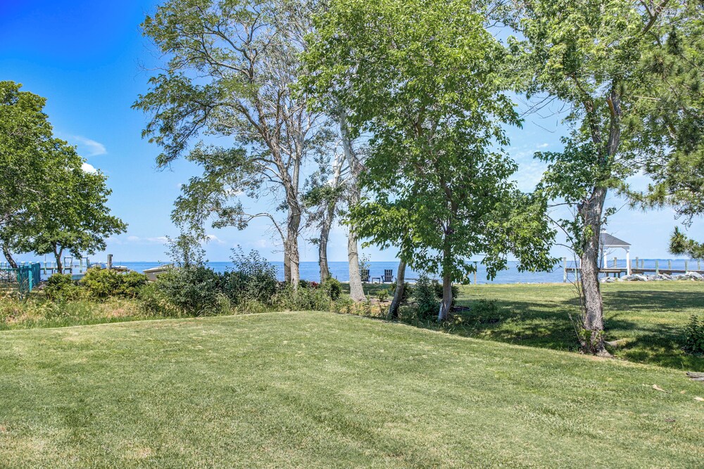 Maryland Retreat: Walk to Bay, Beach & Boat Ramp! view 3