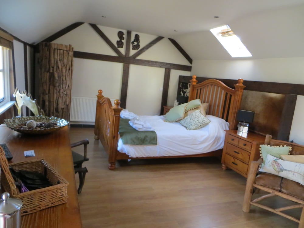 Common Leys Farm view 5