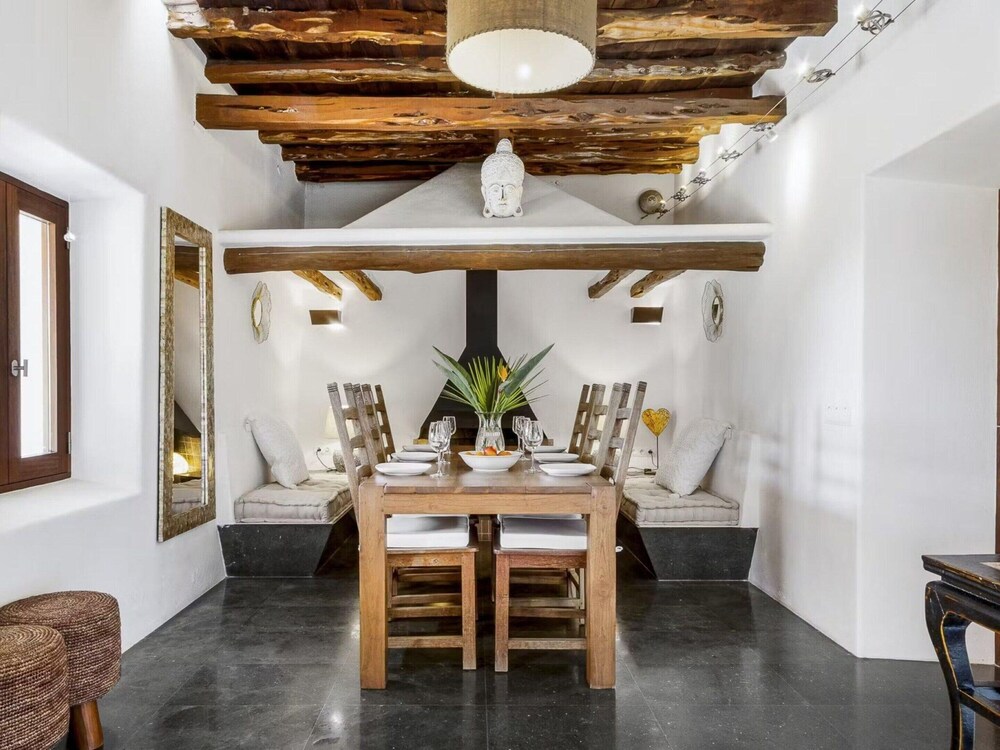 Rural Hideaway Villa in Stcarlos
