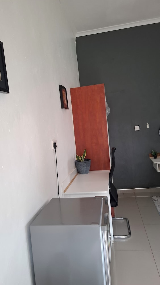 Shalakwe Hills-Inn Guesthouse