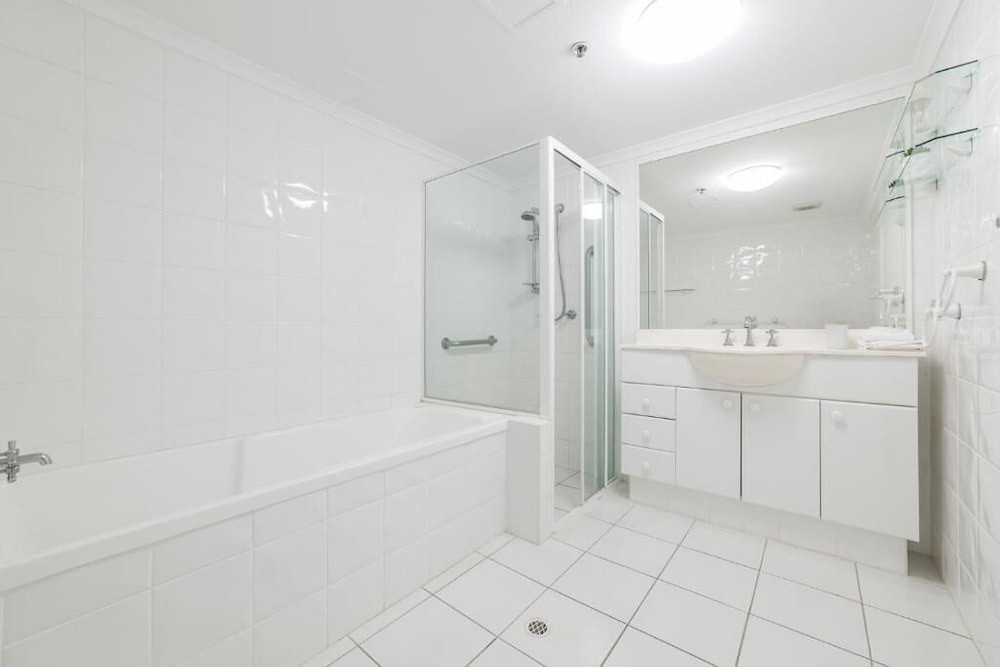 Main Beach Vacations - The Meriton on Main Beach - Property Image 15