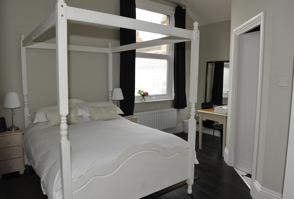 Suenos Guesthouse