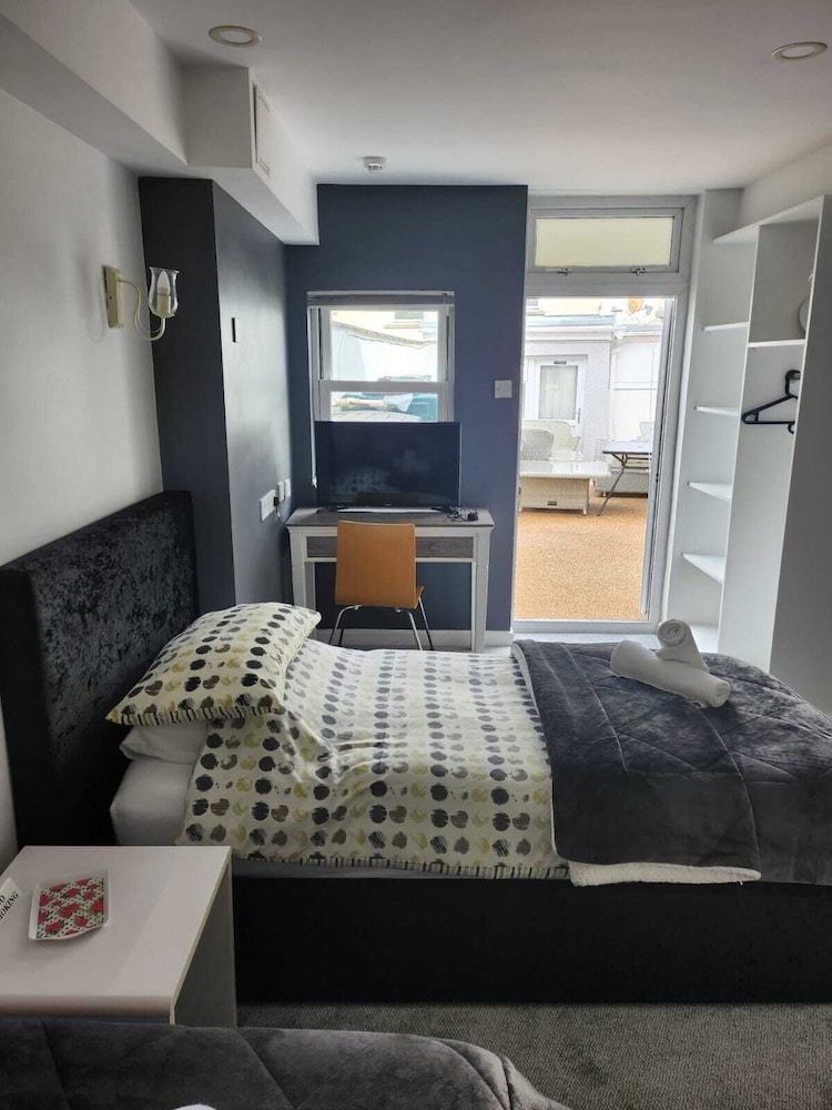 St George's Guesthouse