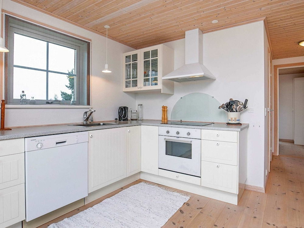 6 Person Holiday Home in Laeso view 4