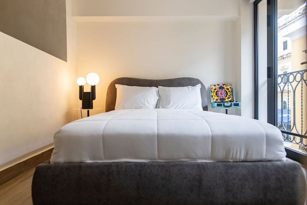 The Stallion by Acomodo Casco Viejo-top Location