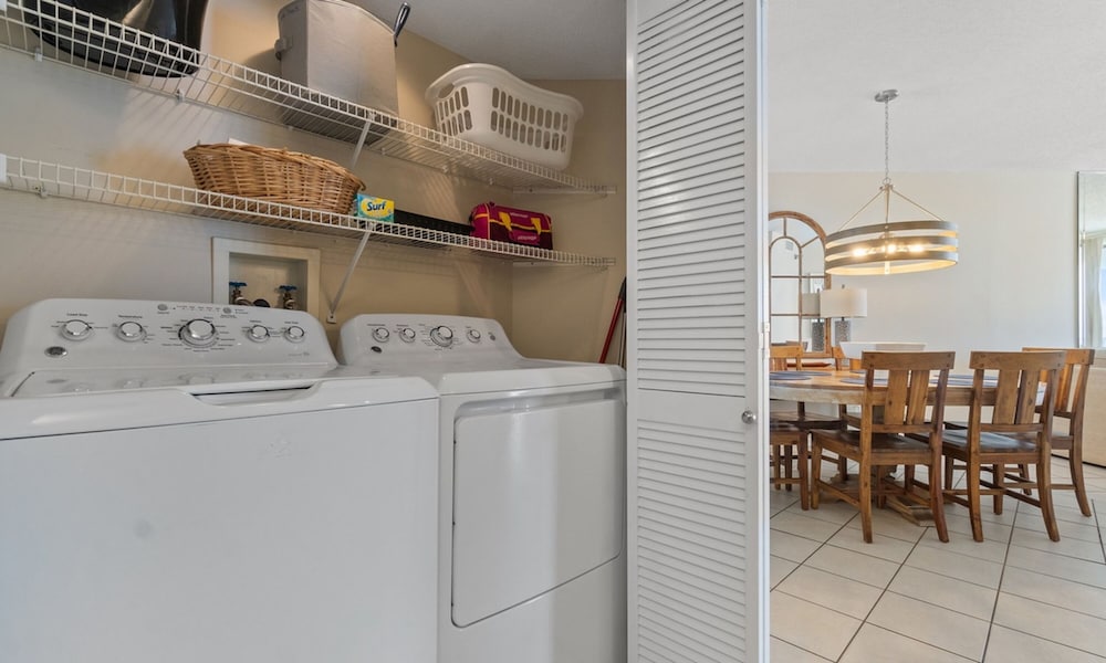 Pelican Pointe 1203