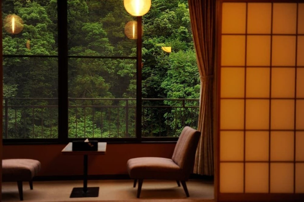 Yamanaka Onsen Shirasagiyu Tawaraya