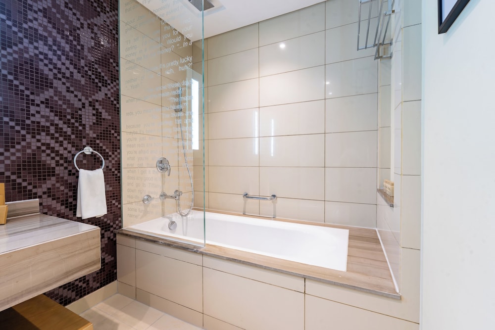 Damac Paramount Towers - Business Bay