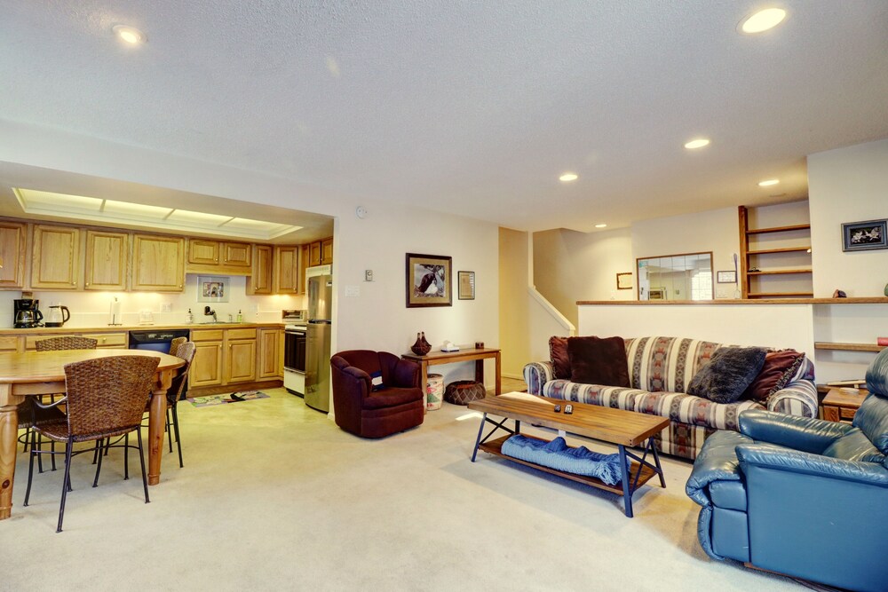Ten Mile Haus C-9 2 Bedroom Condo