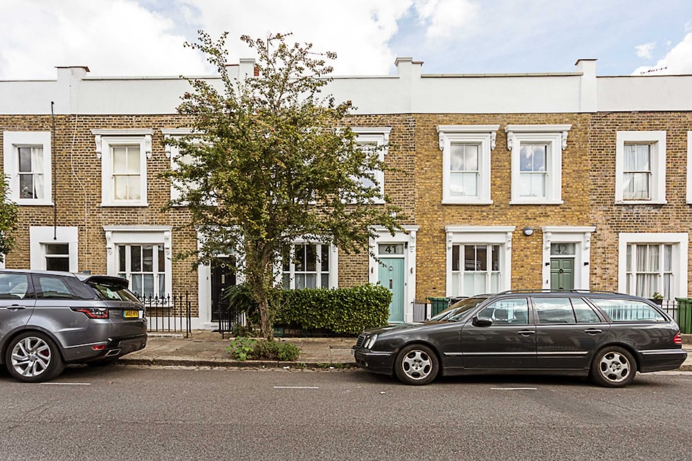 The Artist's House, Alma Street