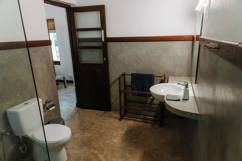 The 6th Milepost Tea Bungalow
