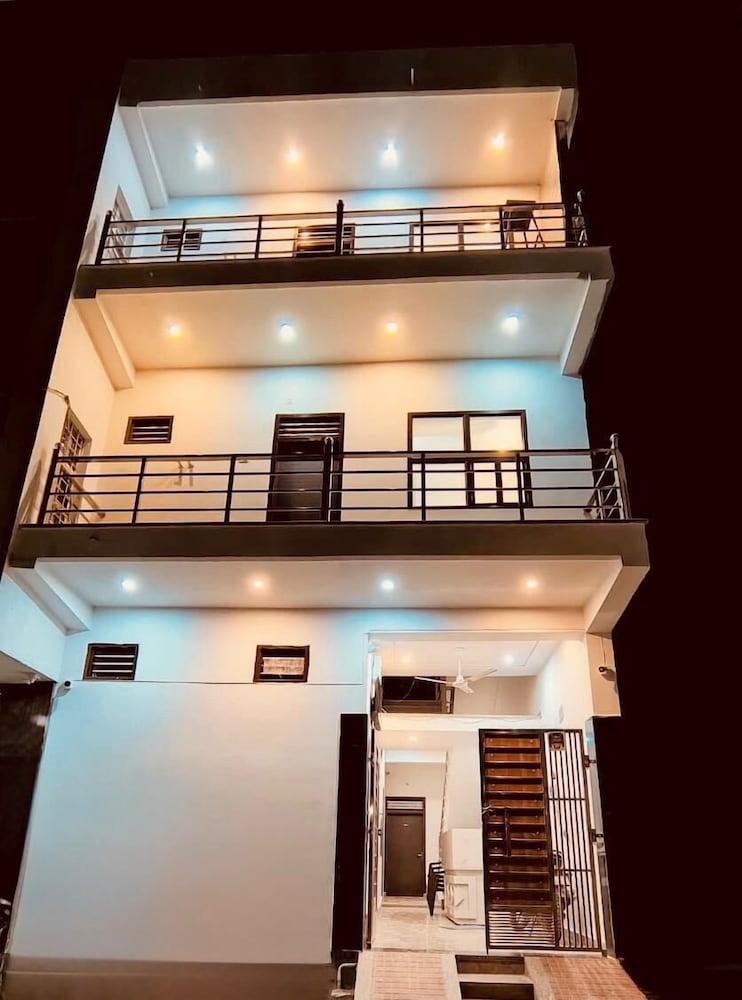 Shri Krishna Palace