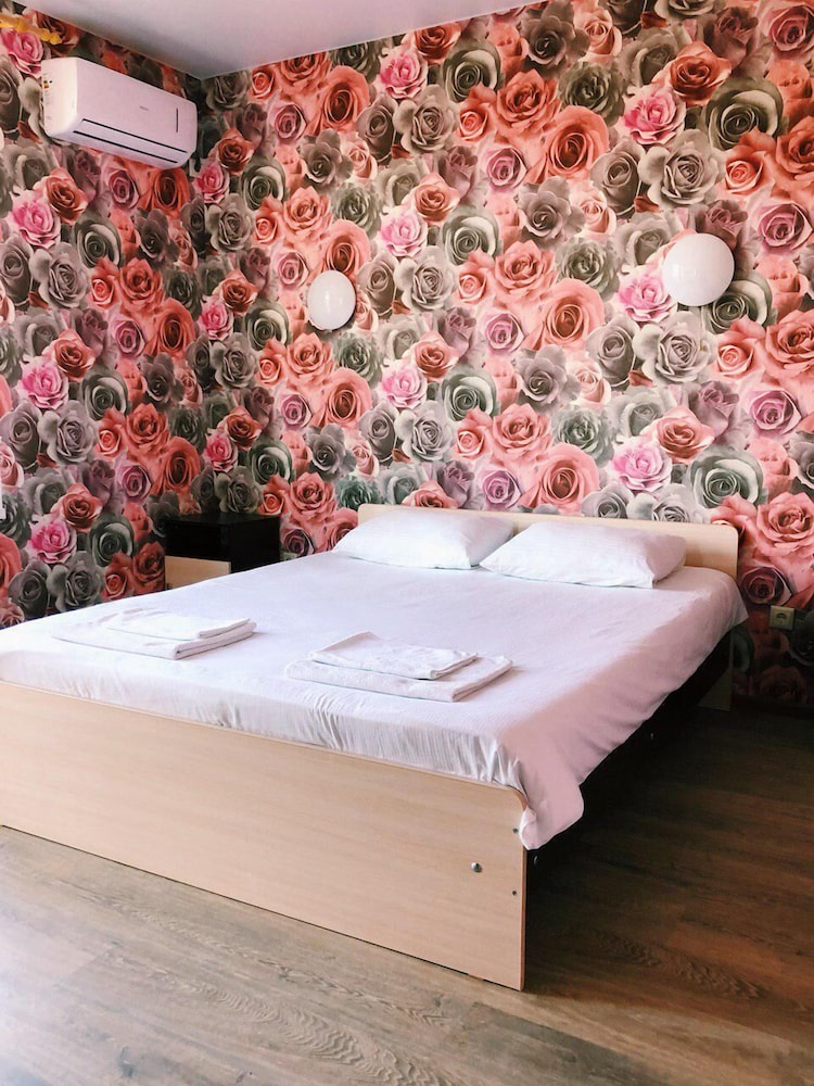 Guest house  HOLA