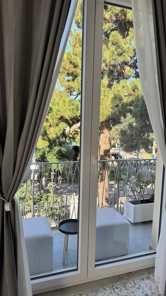 AC GOLD B&B Boutique Rooms & Suite
