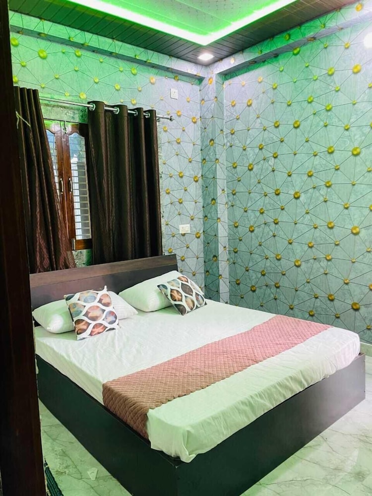 Kashi Cottage Homestay By GRB