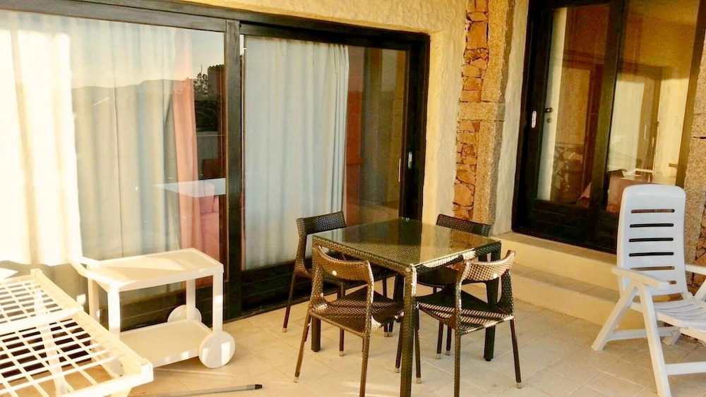Seaside Apartment Baja Sardinia - Rent From June 20, 2026, to July 11, 2026