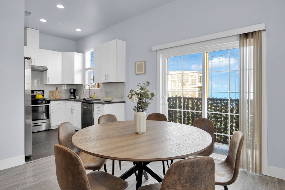 North Hollywood Vacations - Noho by Avantstay North Hollywood Townhome - Property Image 21