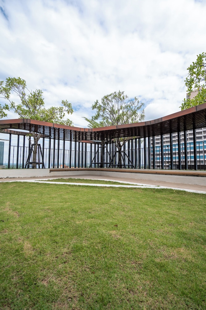 Bluphere residence by Prop Hopper