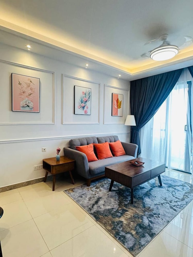 R&F Princess Cove at ANJU