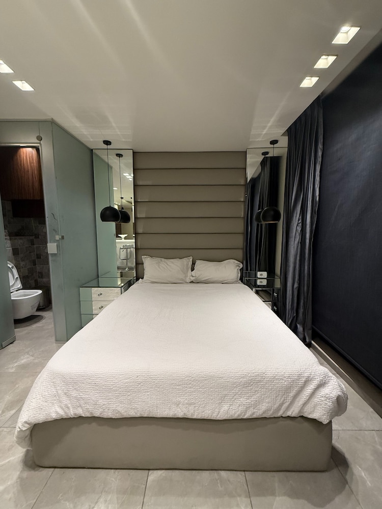 Charming Amman Apartment With Modern Amenities