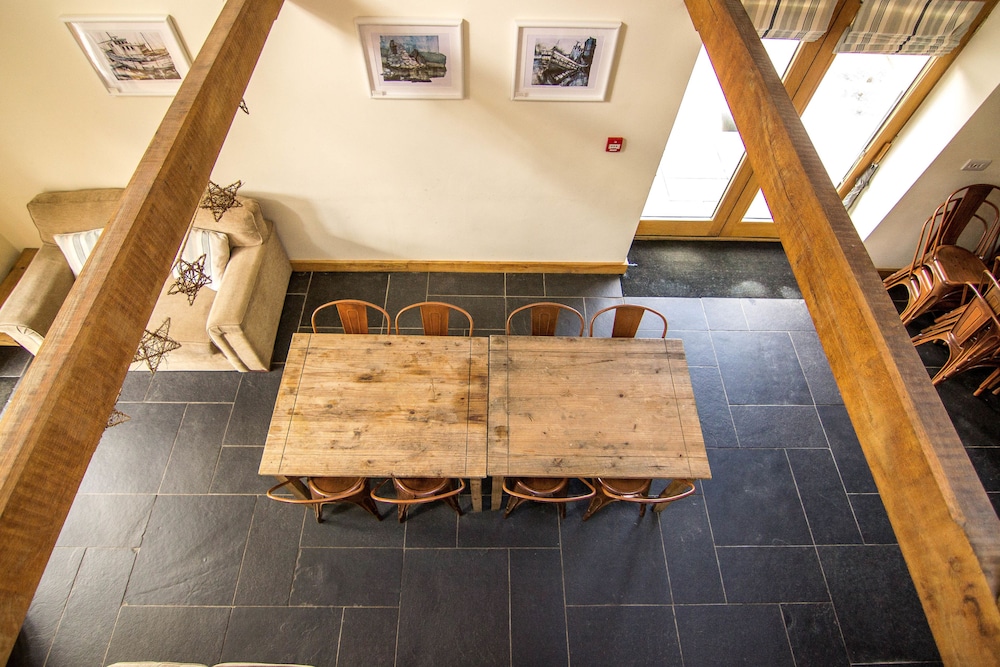 Penybanc Farm B&B Rooms view 5