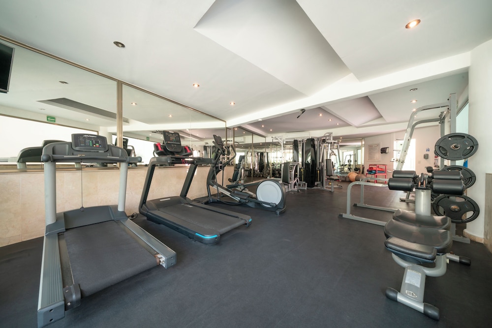 Luxury 2BR Condo with Pool - Paseo del Sol Playacar