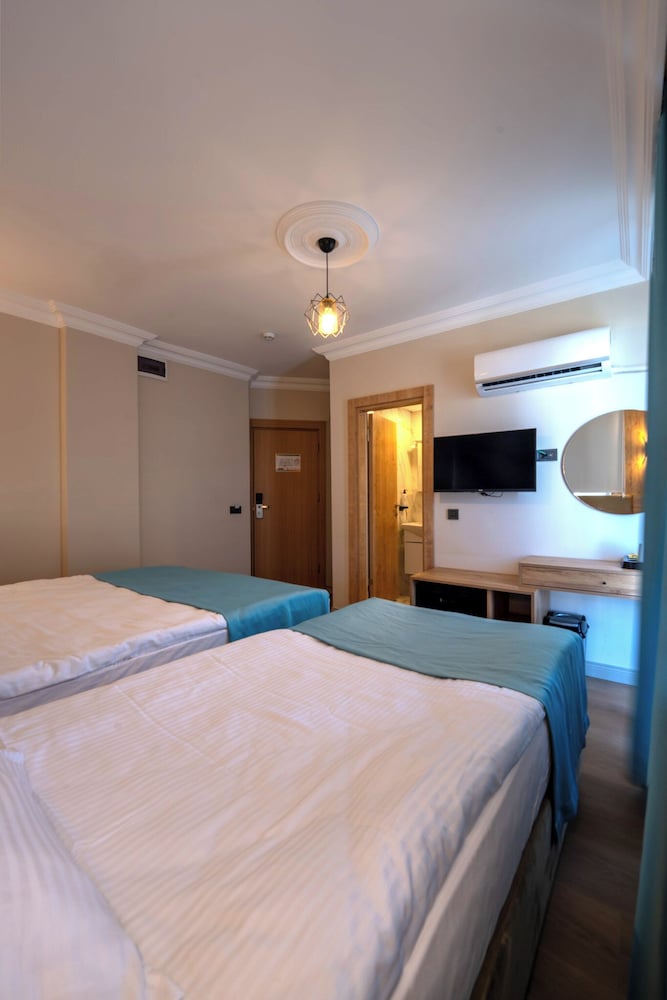 Coastline Orange Hotel