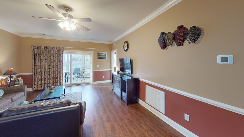 Magnolia Pointe Luster Leaf 4837-102 3 Bedroom Condo