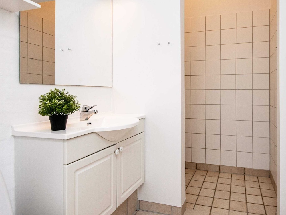 8 Person Holiday Home in Aabenraa-by Traum