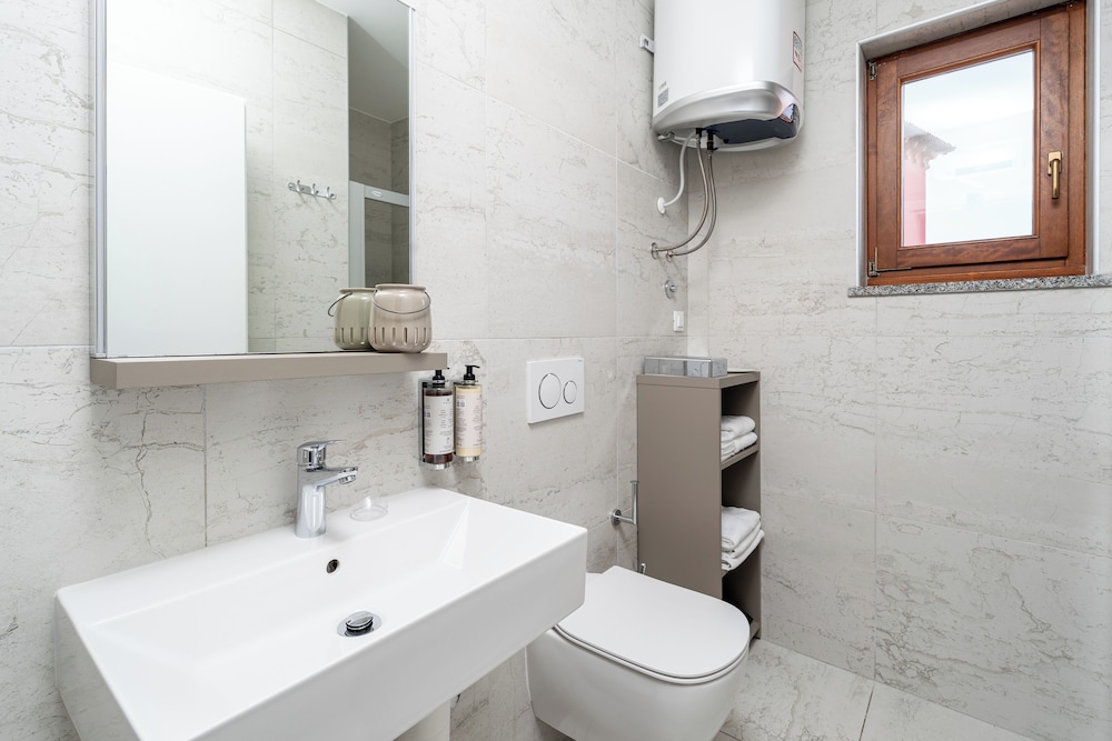 Al Porto Suites