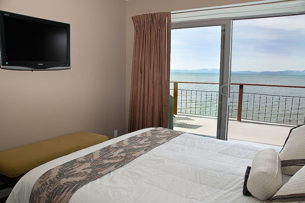 Lake Tahoe Vacations - Beachcomber Inn - Property Image 60