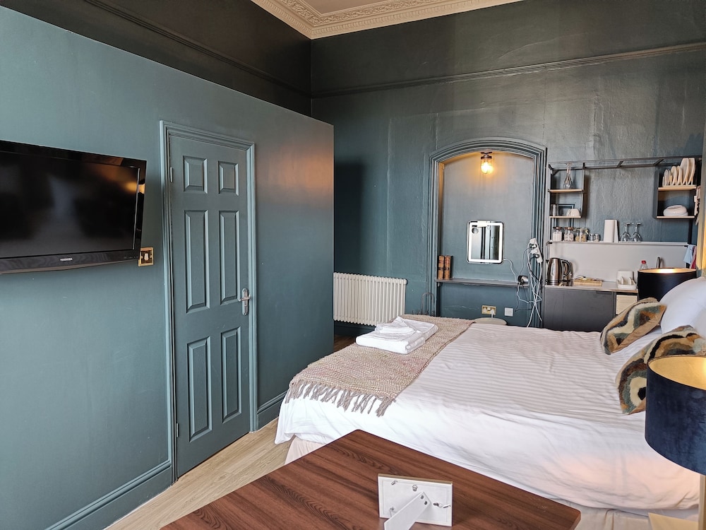 Rooms on The Prom