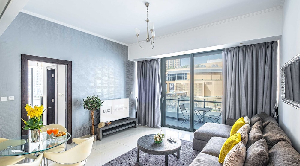LUX Holiday Home - Silverene Towers 1