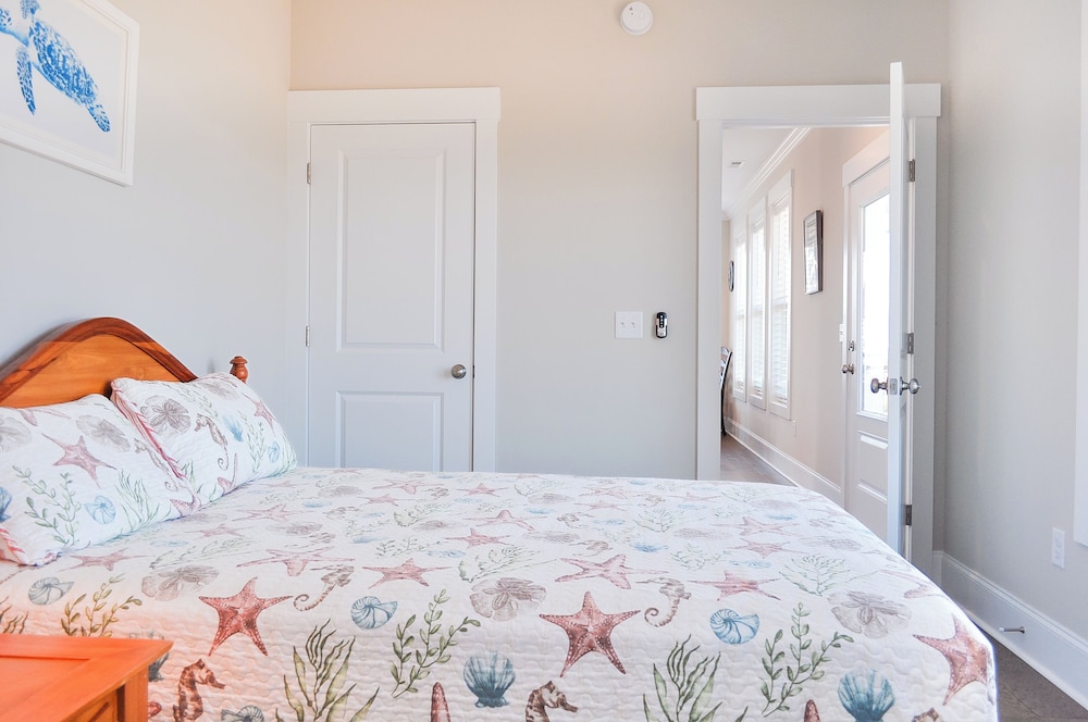 Family Tides by Topsail Realty