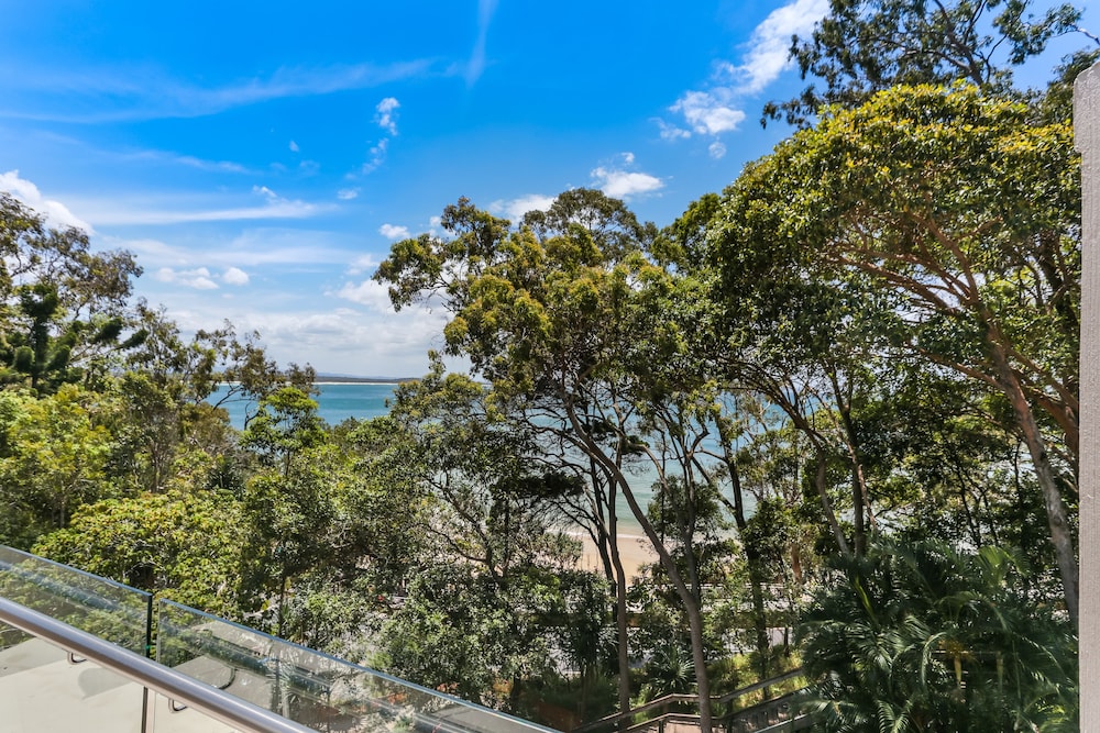 Little Cove Court