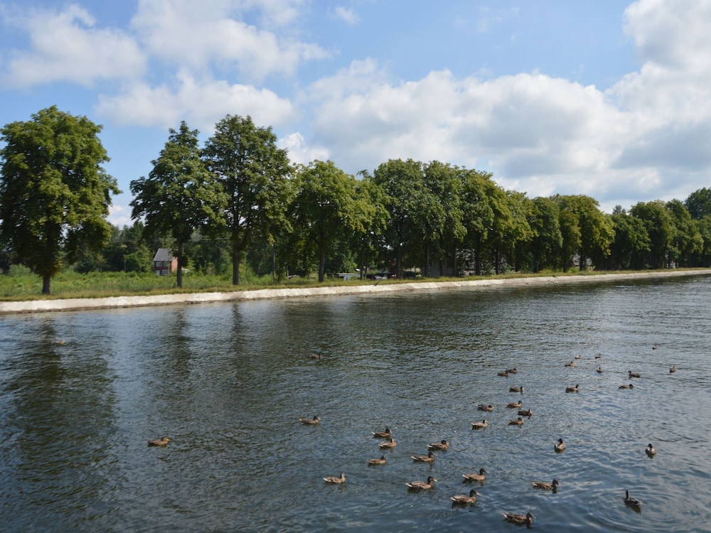 Spacious Villa in Neerpelt near Welvaart Marina