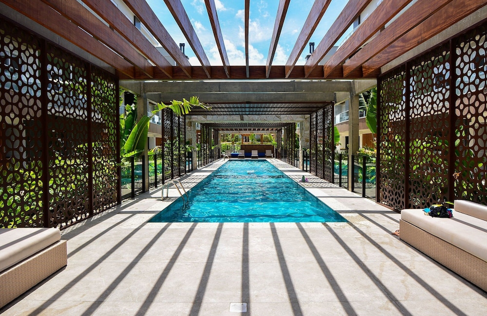 SunClub-300 metros da Praia do Campeche