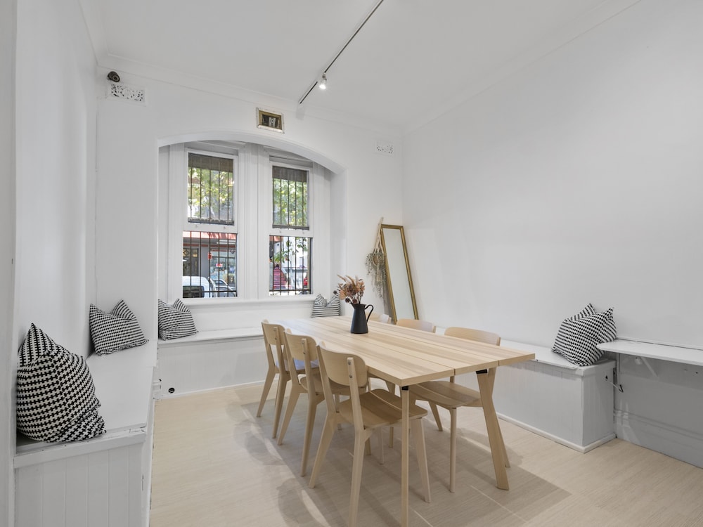 Potts Point Vacations - Azzurro Pod Hotel Potts Point - Property Image 2