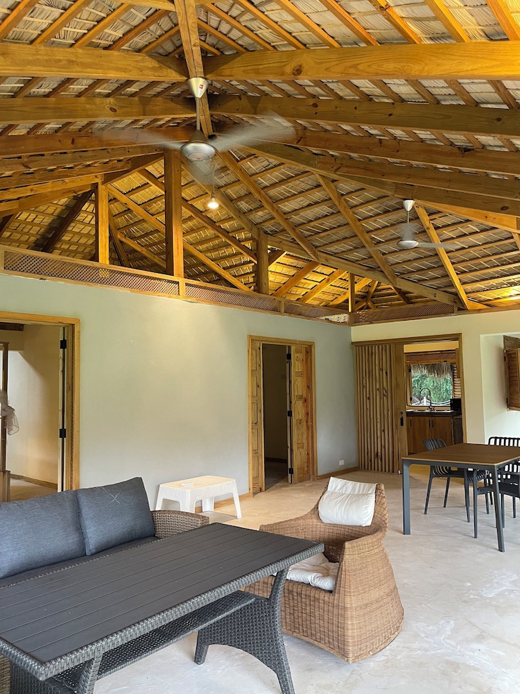 Nizao Beach Lodge