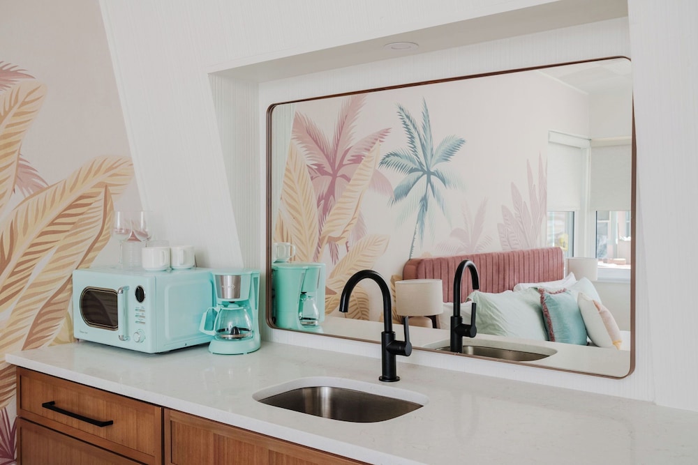 Haleys Court Boutique Motel