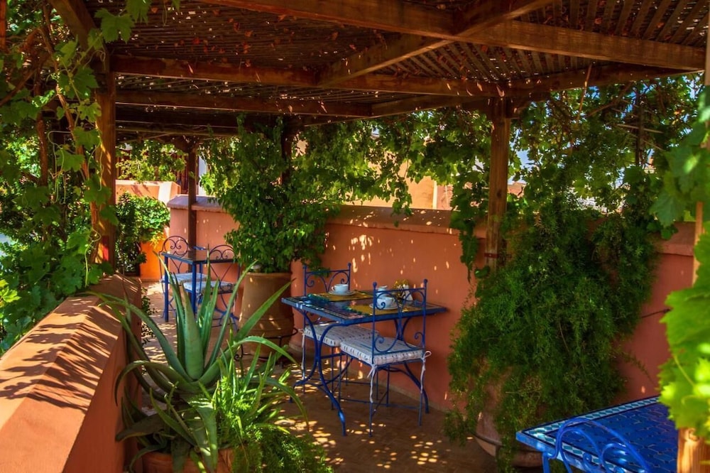 Riad Dombaraka