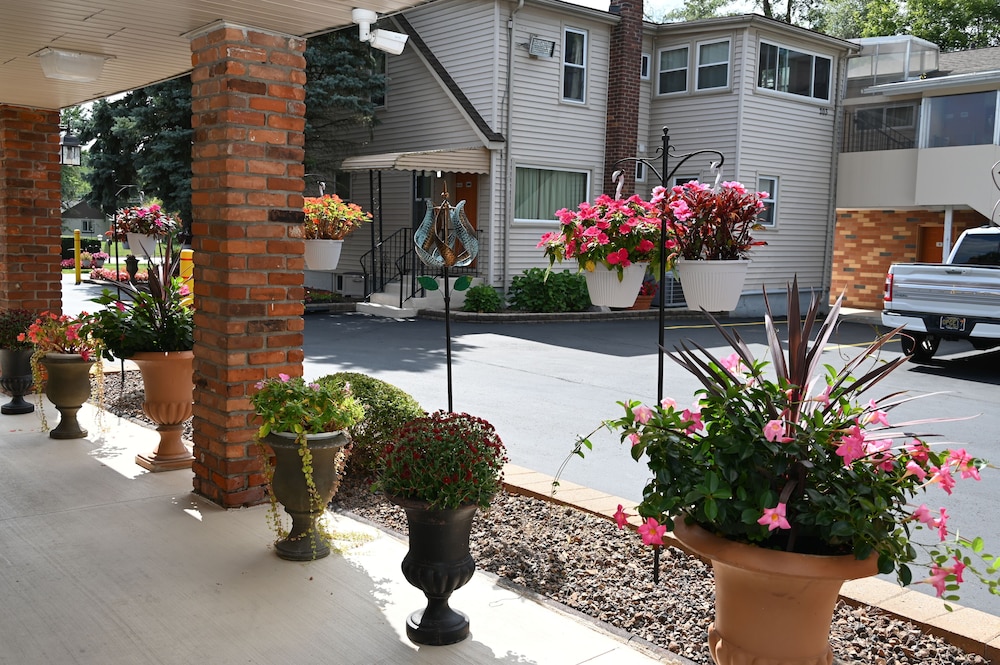 Fellows Creek Lodge