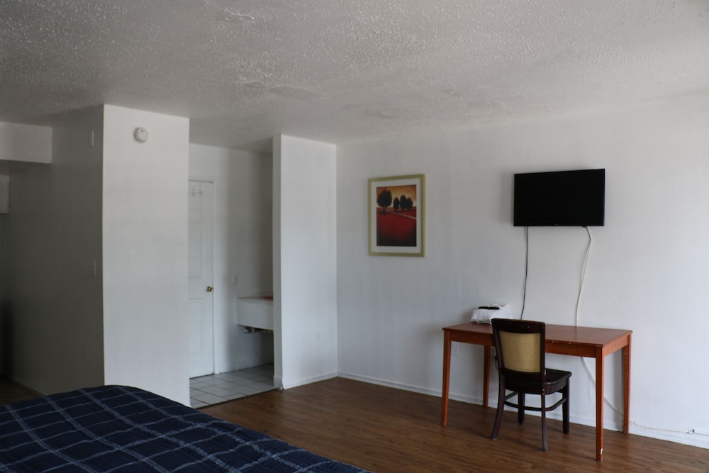 Dunedin Cove Motel