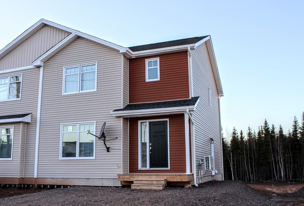 Moncton Vacations - GLOBALSTAY. New 3 Bedroom House in a Quiet Area - Property Image 2