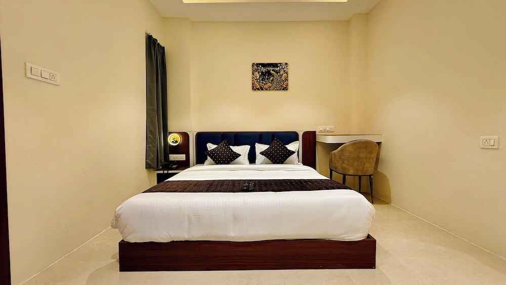 Hotel Mantri Ji