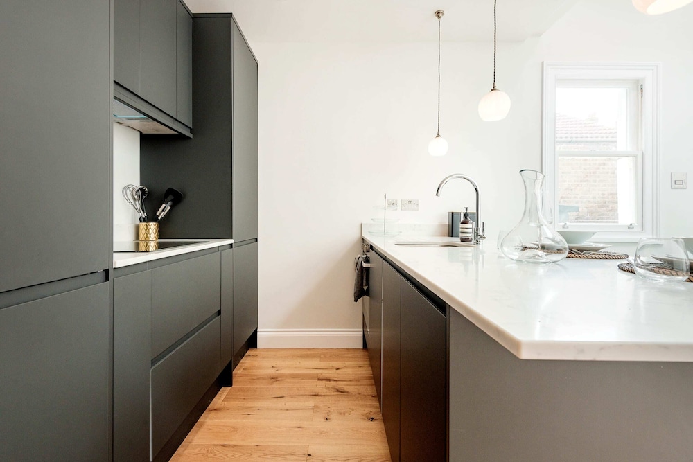 Lillie Road Residence B