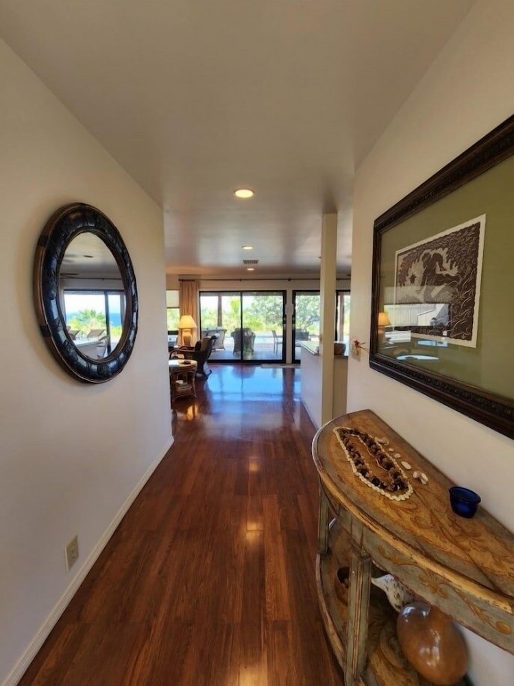 Kohala Estate Home 3 Bedroom Estate by RedAwning