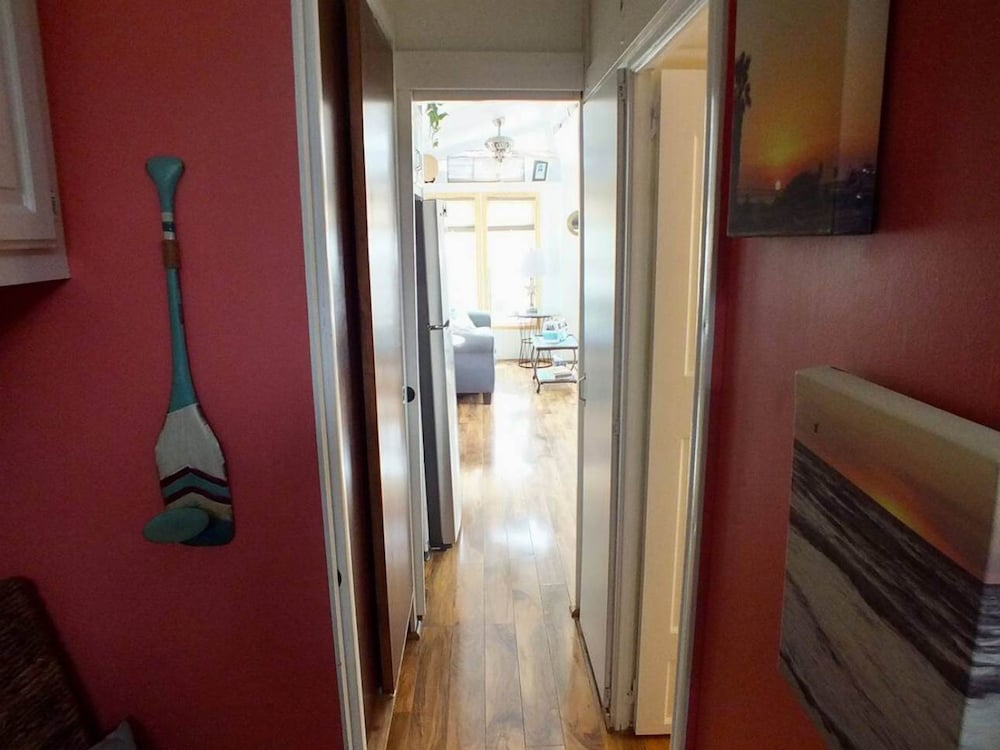 Charming 1BR Getaway in Long Island Village Resort